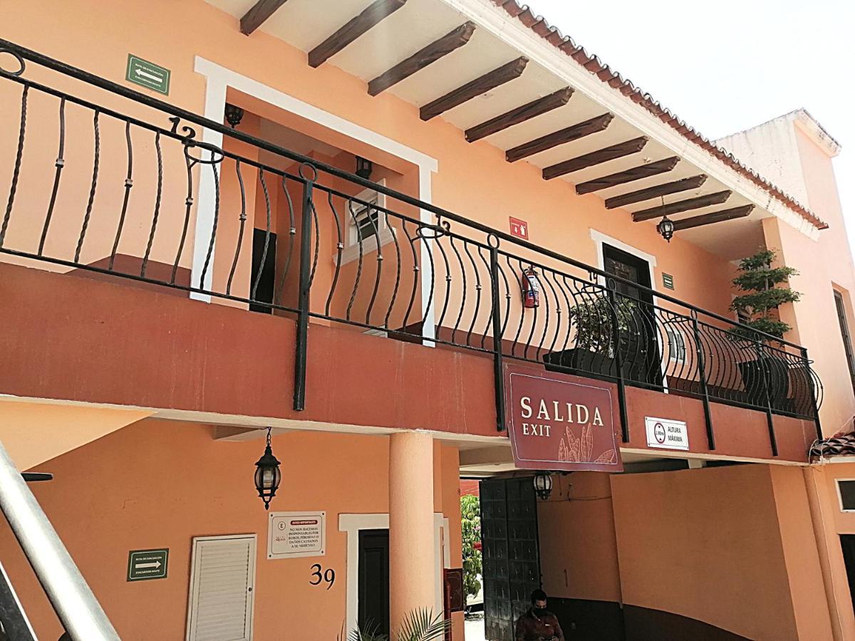 Hotel Aquiles Γκουανταλαχάρα Εξωτερικό φωτογραφία