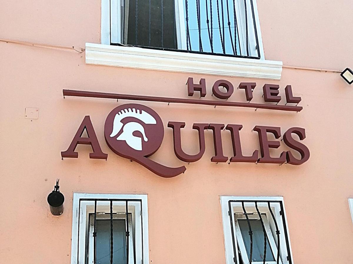 Hotel Aquiles Γκουανταλαχάρα Εξωτερικό φωτογραφία