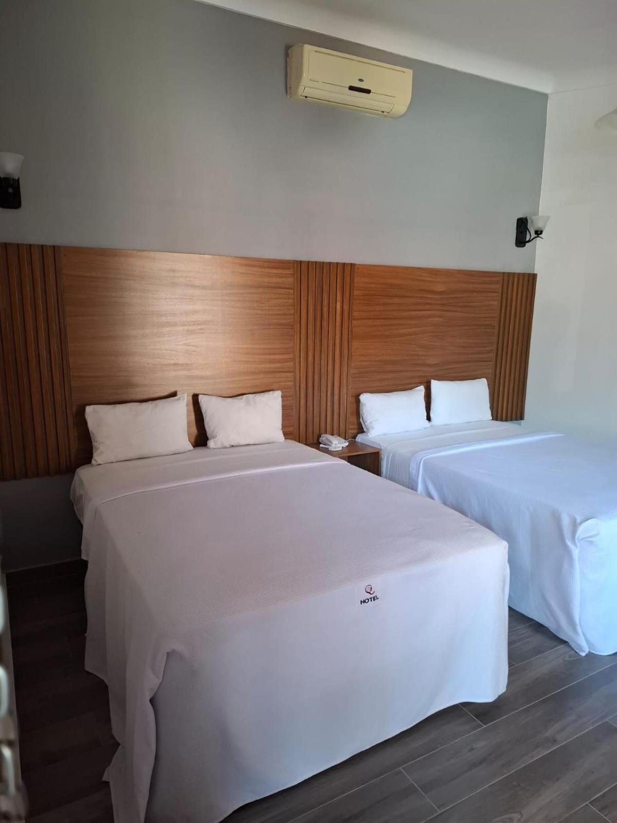 Hotel Aquiles Γκουανταλαχάρα Εξωτερικό φωτογραφία
